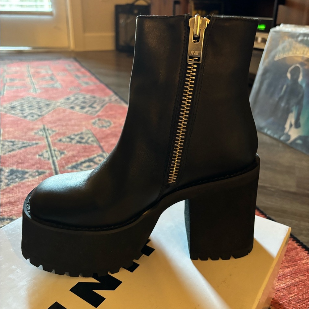 UNIF Platform Ankle Bonnie Boots